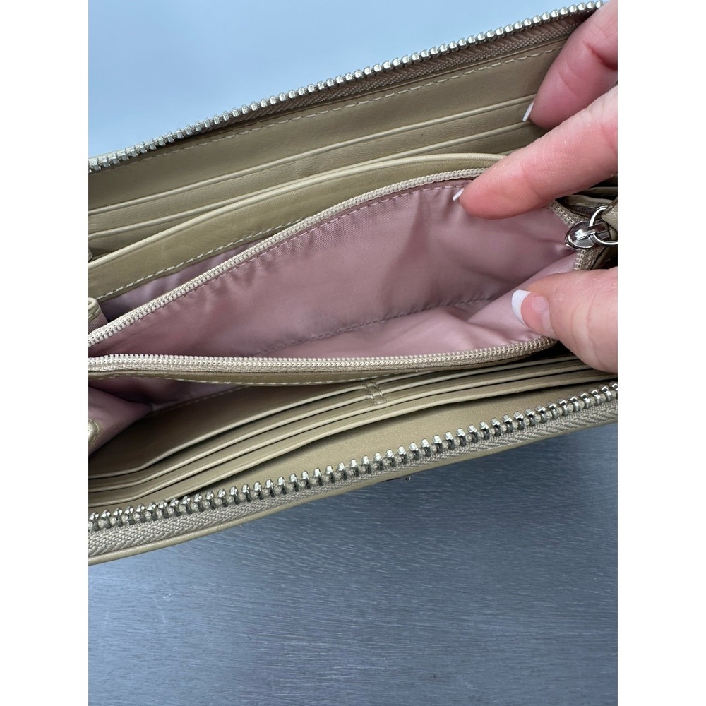 Coach Campbell Embossed Leather Wallet‎ Clay Bisque Large Zip Around RARE - Picture 6 of 11